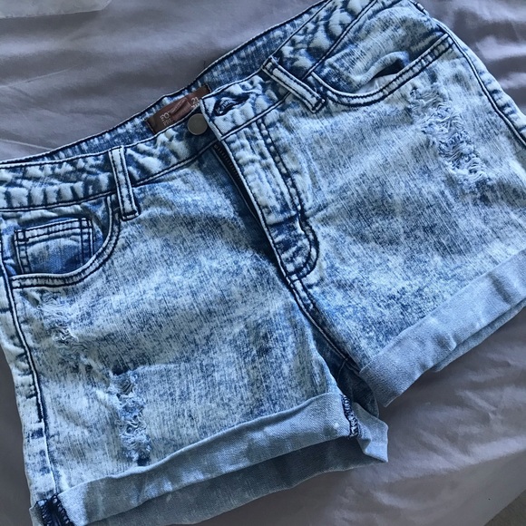 Short Lot - Picture 4 of 7